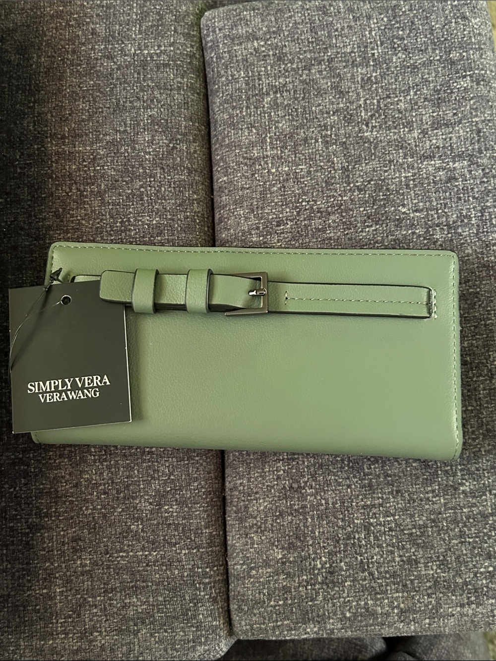 Simply Vera Vera Wang Sage Green Buckle Wallet